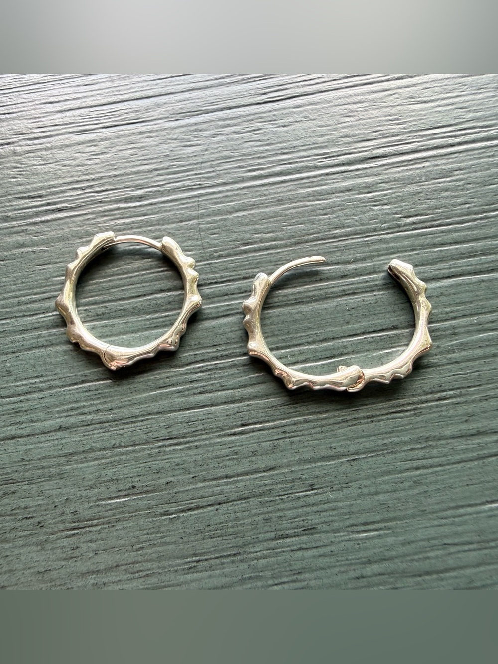 Monica Vinader Siren Muse Ripple Small Hoop Earrings in Sterling Silver - Picture 2 of 4